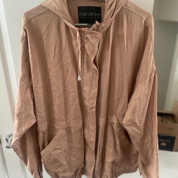 Women's Jacket - Picture 6 of 11